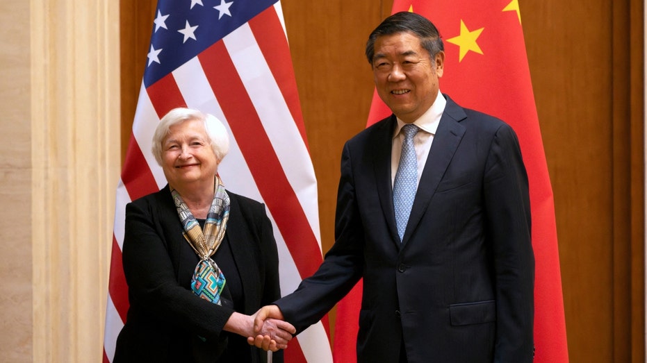 Janet Yellen and He Lifeng